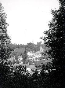 B003 Vue sur le village