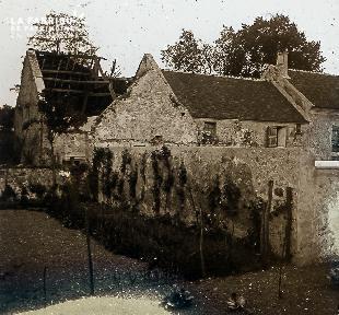 B052 La vieille maison