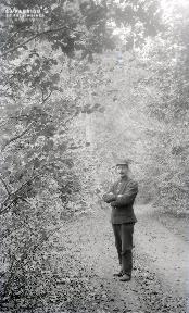 B091 Soldat dans le sous-bois