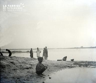 C001 Au bord de l'eau