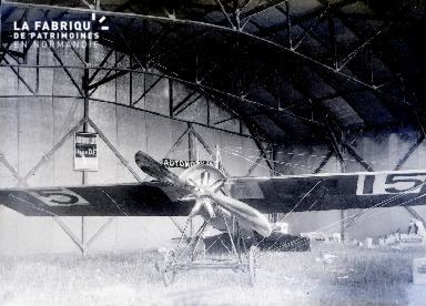 C001 Avion