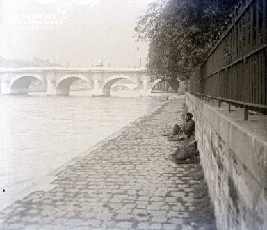 C007 Paris Sur les quais 2