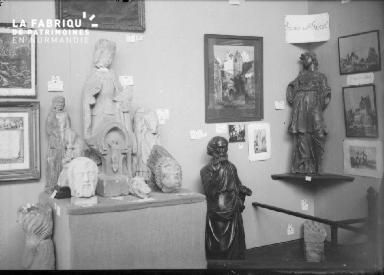Collection, statues religieuses