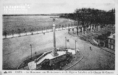 Caen - Monument aux morts (Place Foch)