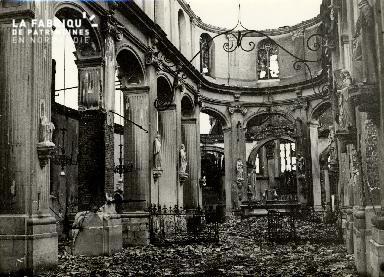 Yvetot, nef de l'église 02