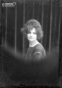 B004 Portrait femme