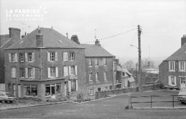 B006 Avranches 93