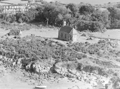 B007 Chausey église 3