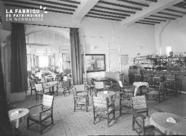 B007 Jullouville Hotel du Casino 3