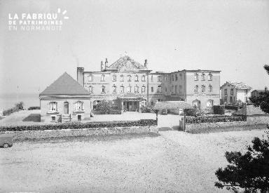 B007 Jullouville Hotel du Casino 5