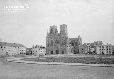 B008 Avranches Cathédrale