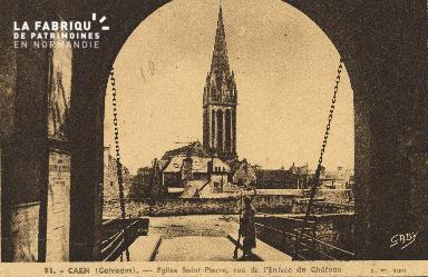 cl 01 123 Caen- Eglise saint pierre vue de l'entrée du château