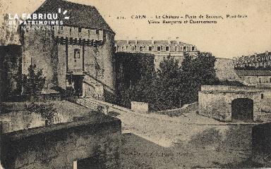 cl 01 166 Caen- le château, porte de secours, pont levis, les remparts