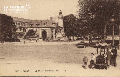 cl 01 209 Caen- la place Alexandre II