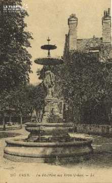 Cl 04 112 Caen- Fontaine des trois Grâce