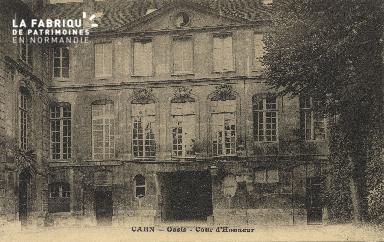 Cl 04 184 Caen- Oasis - Cour d'Honneur