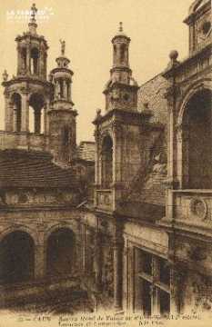 Cl 04 327 Caen- Hôtel de Valois ou d'Escoville- (XVI siècle)