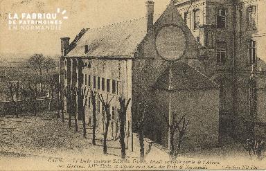 Cl 06 300 Caen-Le lycée-Ancienne salle des gardesnfaisait autrefois pa