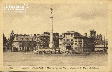Cl 06 427 Caen-Place Foch et monument aux mort