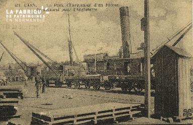 Cl 07 122 Caen - Le Port - Chargement d'un bateau de minirai pour l'An
