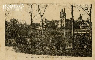 Cl 08 111 Caen les Tennis du Stade Hélitas et l'Eglise St Etienne