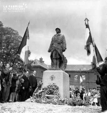 Commémorations devant la tombe du soldat inconnu
