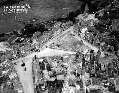 Vue aérienne de Trévières en 1944
