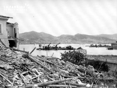 Port détruit à Portoferraio.