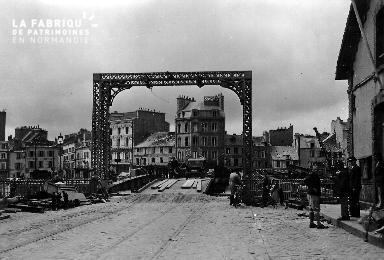 Entrée du pont Bailey à Cherbourg