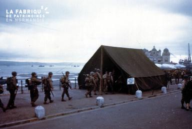 Royaume-Uni : embarquement sur les navires, préparation au Débarquement (début juin 1944)