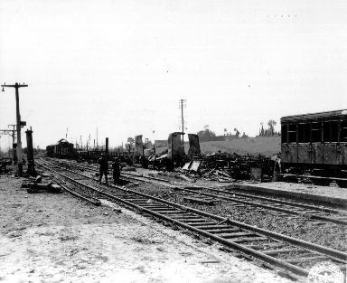 Train bombardé en gare de Lison