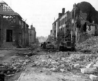 Ruines, décombres et gravats à Montebourg
