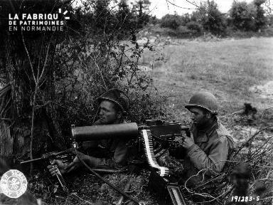 Soldats américains embusqués