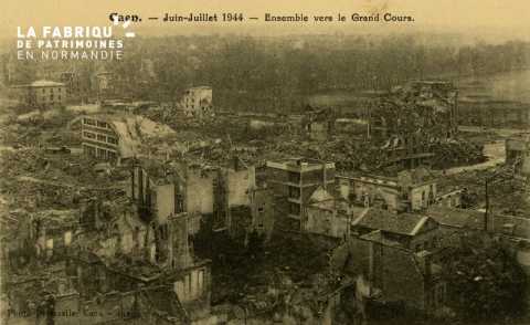 Caen Juin,Juillet 1944- Ensemble vers le grand Cour