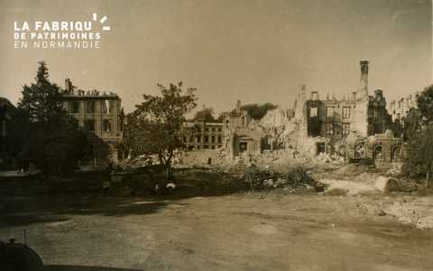 Caen detruit_1944_ruines de l'Hotel de Ville