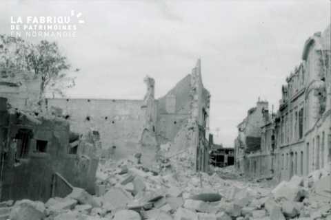 Caen detruit_1944_rue Guilbert
