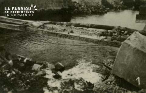 Caen détruit en 1944 - pont de Vaucelles