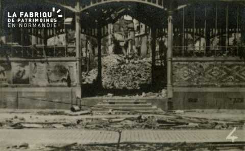 Caen detruit_1944_Marche couvert