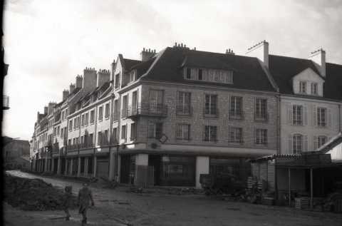 Scène de rue à Falaise