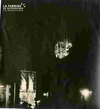 Saint Pierre.Illuminations clocher et nef