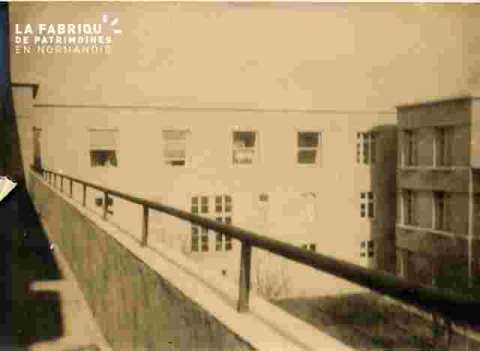 Hôpital- cour intérieure