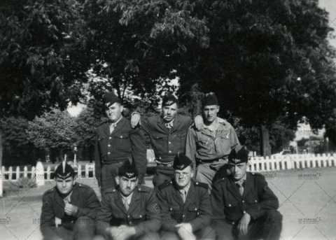 Photographie de groupe, appelés du contingent