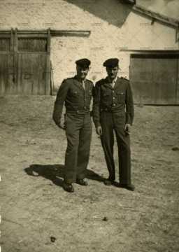 Portrait de deux soldats français