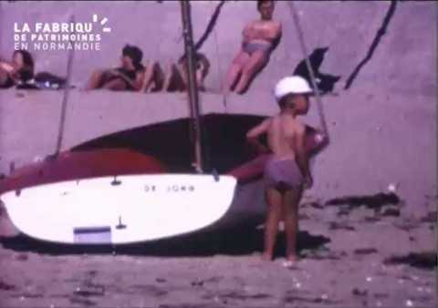 Club de plage à Hauteville-sur-Mer 