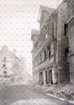Caen en ruines, rue de Geôles