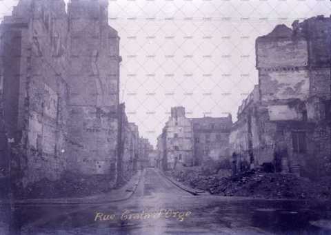 Caen en ruines, rue Graindorge