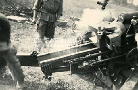 Culasse d'un canon m2 de 105 mm après un tir d'entrainement