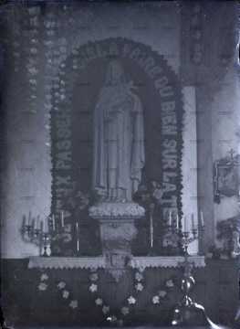 Statue de la Sainte Vierge