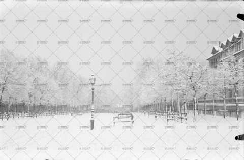Caen sous la neige