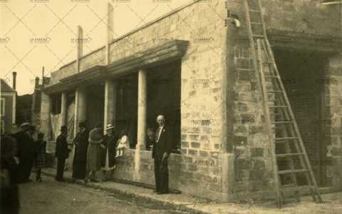 Construction du cinéma à Pont-d'Ouilly